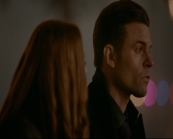 vampirediariesworld-dot-nl_TheOriginals5x12TheTaleOfTwoWolves01725.jpg