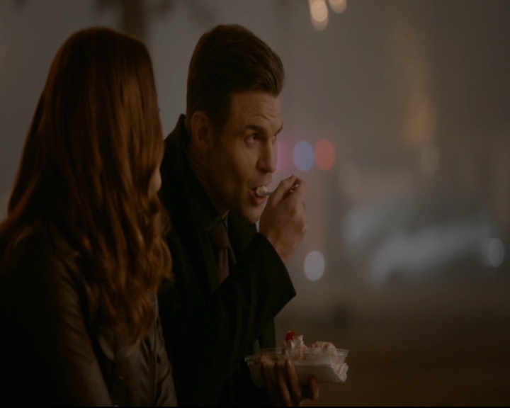 vampirediariesworld-dot-nl_TheOriginals5x12TheTaleOfTwoWolves01736.jpg