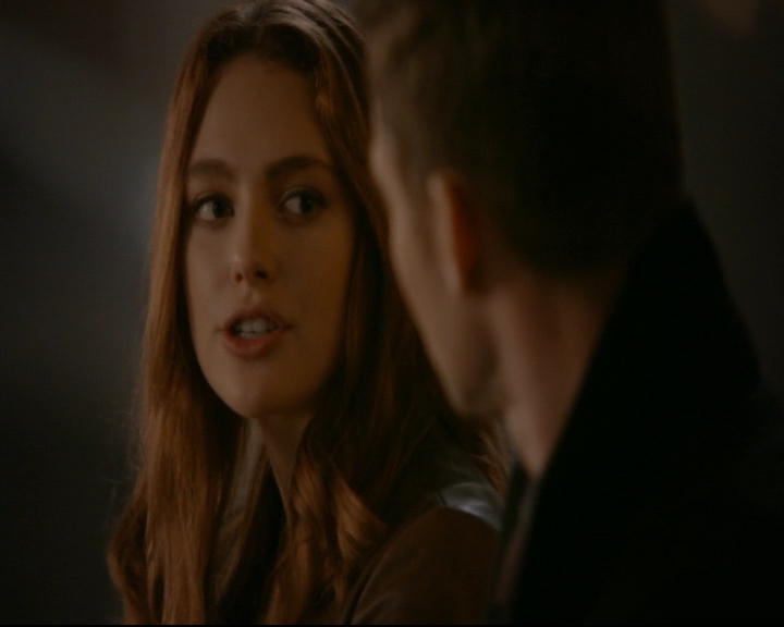 vampirediariesworld-dot-nl_TheOriginals5x12TheTaleOfTwoWolves01765.jpg