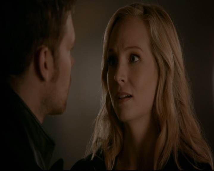 vampirediariesworld-dot-nl_TheOriginals5x12TheTaleOfTwoWolves01928.jpg