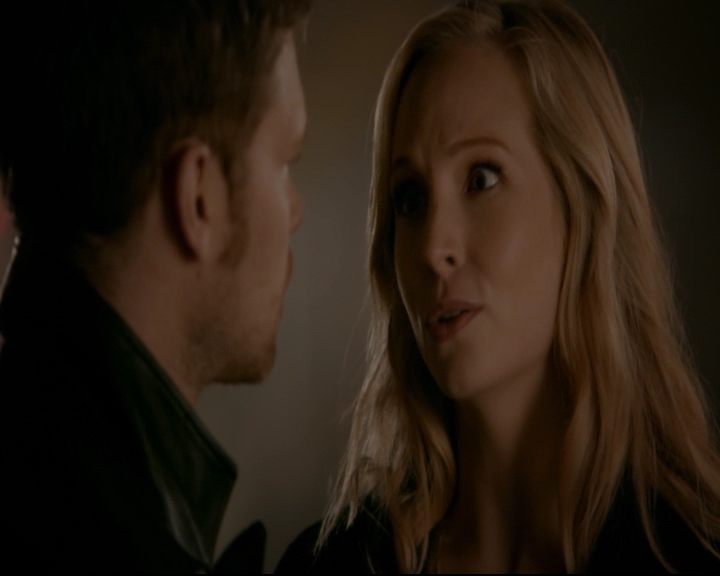 vampirediariesworld-dot-nl_TheOriginals5x12TheTaleOfTwoWolves01933.jpg