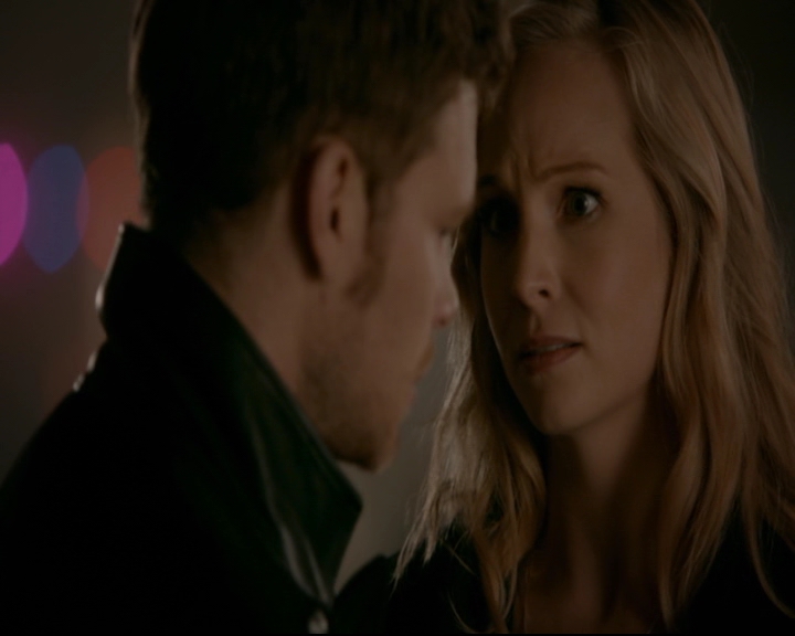 vampirediariesworld-dot-nl_TheOriginals5x12TheTaleOfTwoWolves01939.jpg