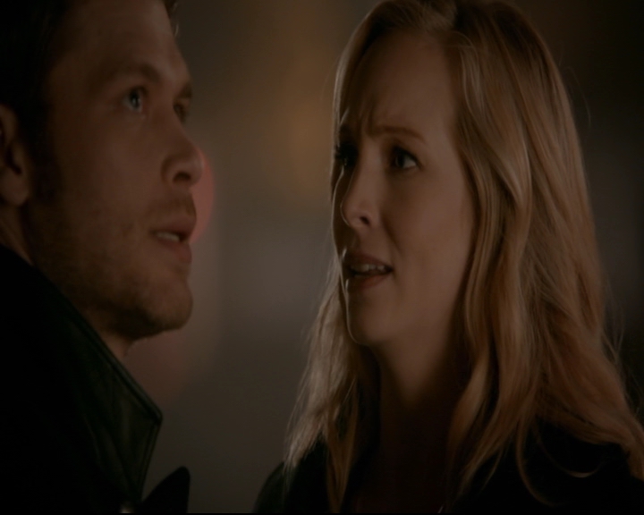 vampirediariesworld-dot-nl_TheOriginals5x12TheTaleOfTwoWolves01953.jpg