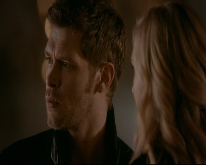 vampirediariesworld-dot-nl_TheOriginals5x12TheTaleOfTwoWolves01958.jpg