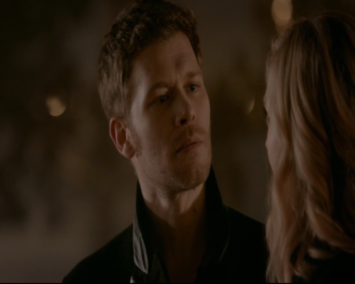 vampirediariesworld-dot-nl_TheOriginals5x12TheTaleOfTwoWolves01981.jpg