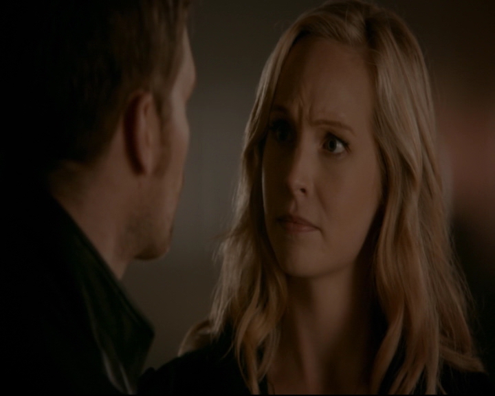 vampirediariesworld-dot-nl_TheOriginals5x12TheTaleOfTwoWolves01982.jpg