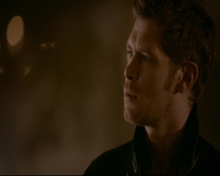 vampirediariesworld-dot-nl_TheOriginals5x12TheTaleOfTwoWolves02008.jpg