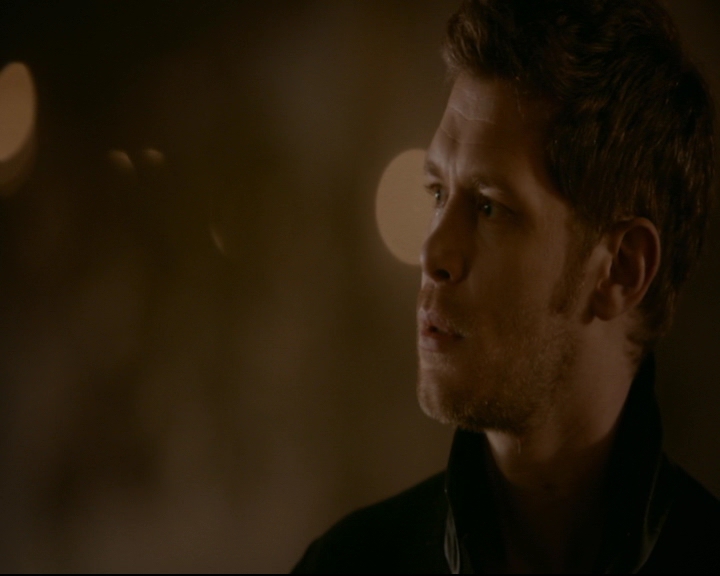 vampirediariesworld-dot-nl_TheOriginals5x12TheTaleOfTwoWolves02010.jpg