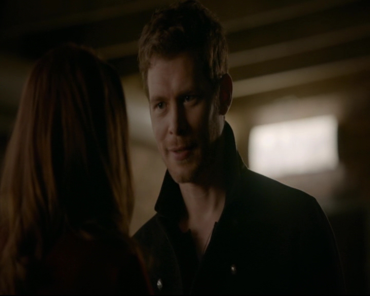 vampirediariesworld-dot-nl_TheOriginals5x12TheTaleOfTwoWolves02043.jpg