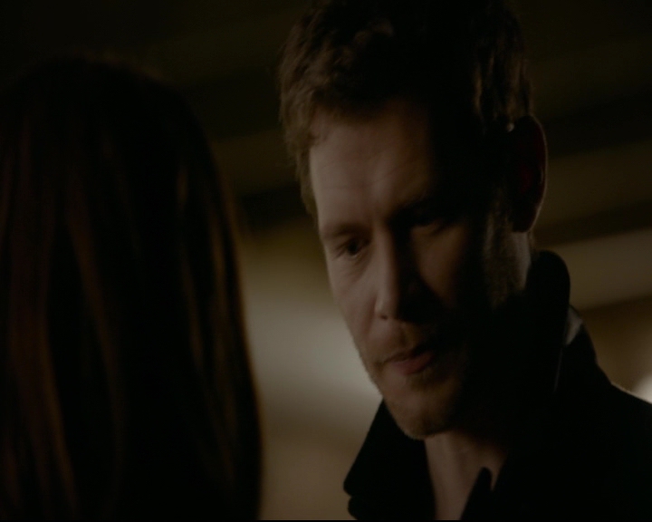 vampirediariesworld-dot-nl_TheOriginals5x12TheTaleOfTwoWolves02051.jpg