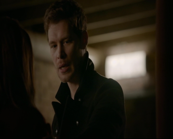 vampirediariesworld-dot-nl_TheOriginals5x12TheTaleOfTwoWolves02057.jpg