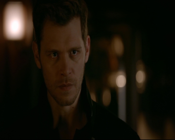 vampirediariesworld-dot-nl_TheOriginals5x12TheTaleOfTwoWolves02083.jpg