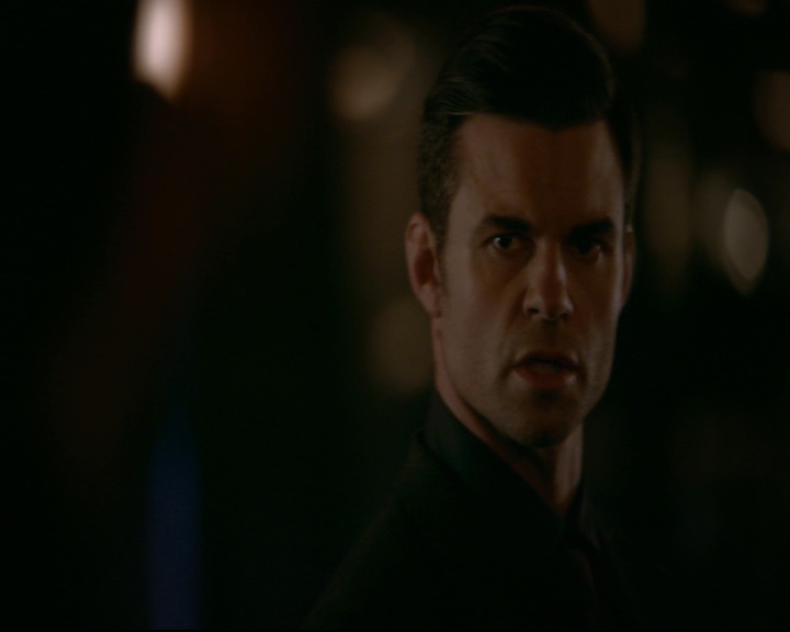 vampirediariesworld-dot-nl_TheOriginals5x12TheTaleOfTwoWolves02084.jpg