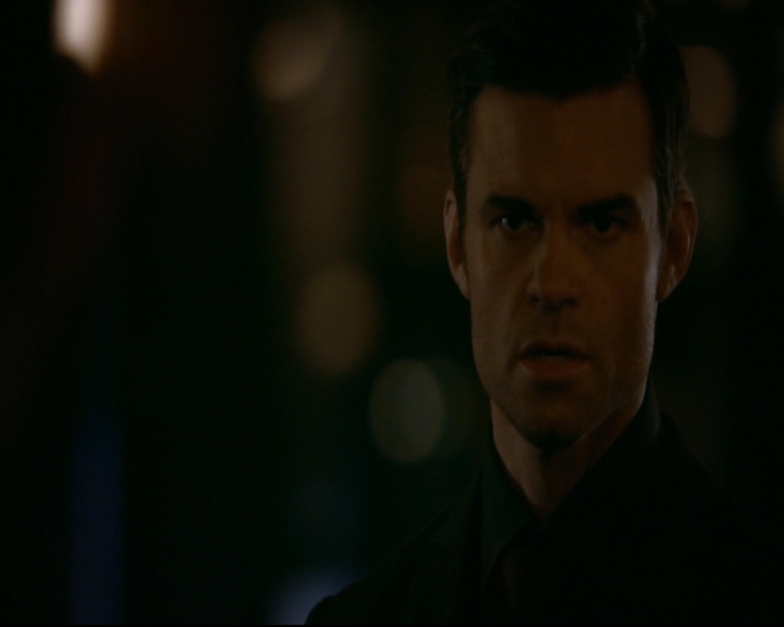 vampirediariesworld-dot-nl_TheOriginals5x12TheTaleOfTwoWolves02086.jpg