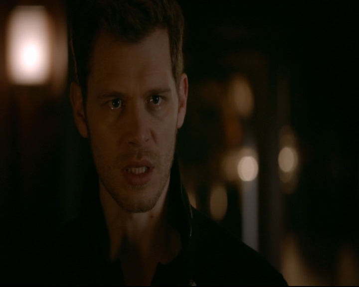 vampirediariesworld-dot-nl_TheOriginals5x12TheTaleOfTwoWolves02088.jpg