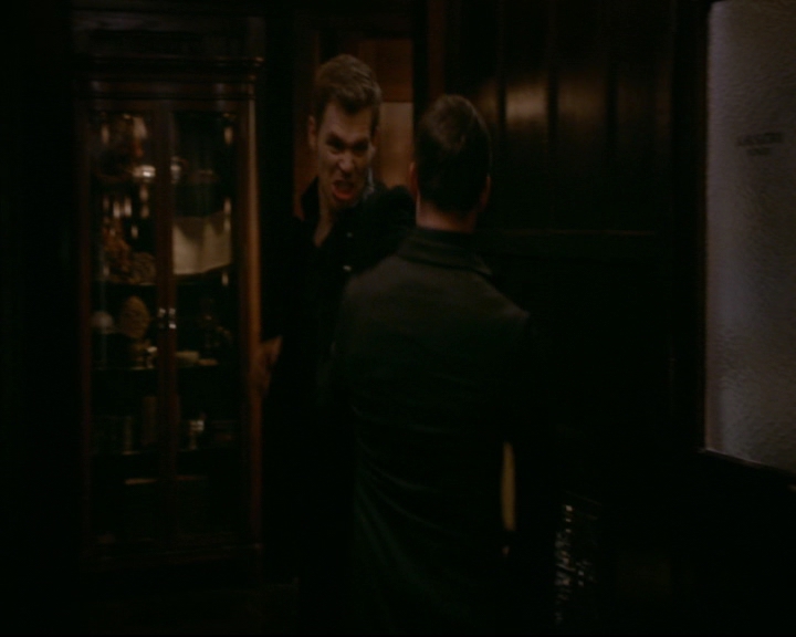 vampirediariesworld-dot-nl_TheOriginals5x12TheTaleOfTwoWolves02091.jpg