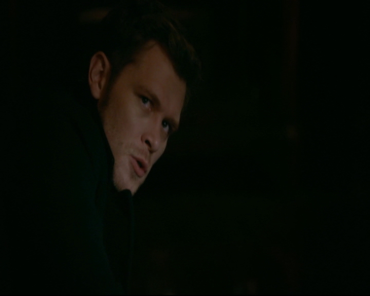 vampirediariesworld-dot-nl_TheOriginals5x12TheTaleOfTwoWolves02096.jpg