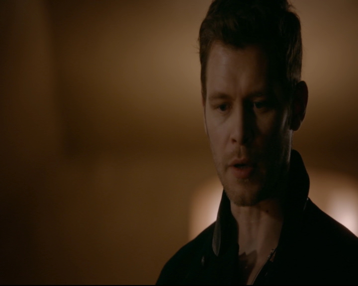 vampirediariesworld-dot-nl_TheOriginals5x12TheTaleOfTwoWolves02123.jpg