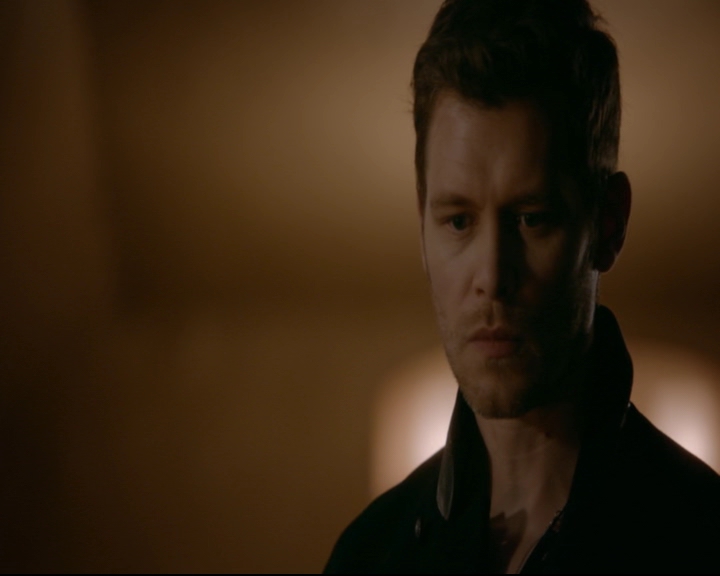 vampirediariesworld-dot-nl_TheOriginals5x12TheTaleOfTwoWolves02124.jpg