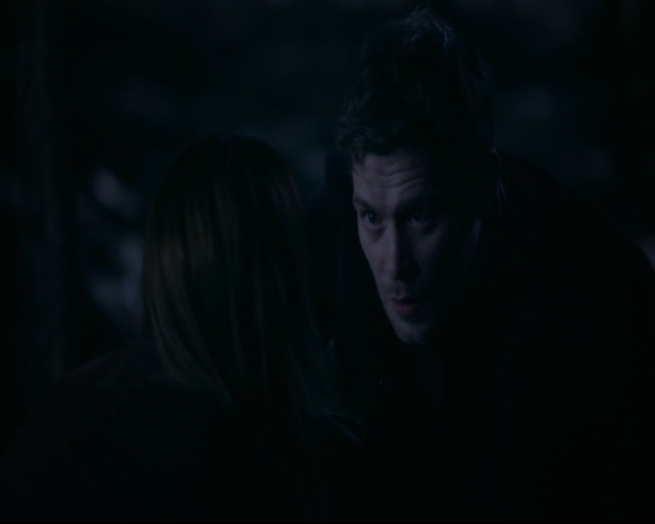 vampirediariesworld-dot-nl_TheOriginals5x12TheTaleOfTwoWolves02177.jpg