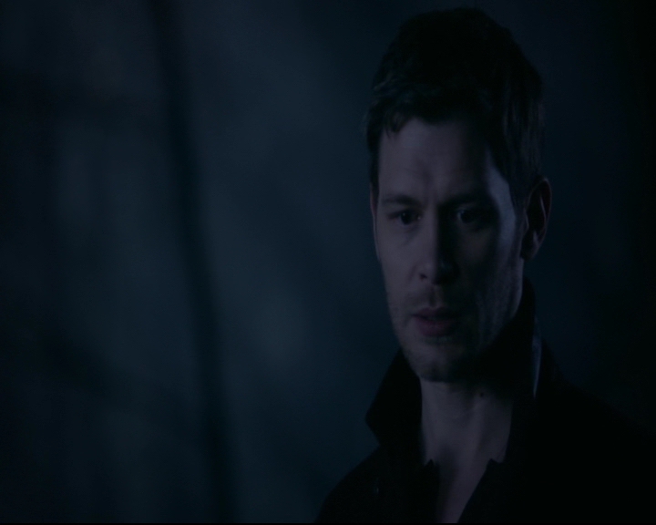 vampirediariesworld-dot-nl_TheOriginals5x12TheTaleOfTwoWolves02247.jpg