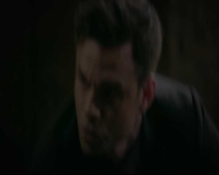 vampirediariesworld-dot-nl_TheOriginals5x12TheTaleOfTwoWolves02264.jpg