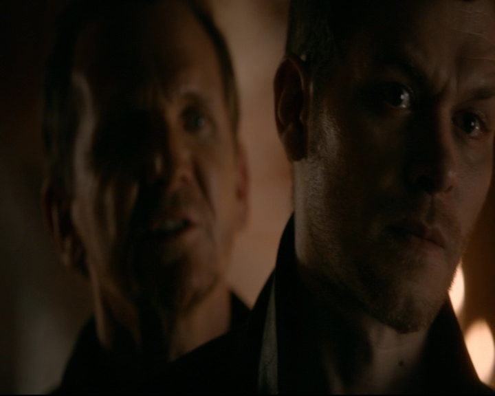 vampirediariesworld-dot-nl_TheOriginals5x13WhenTheSaintsGoMarchingIn00253.jpg