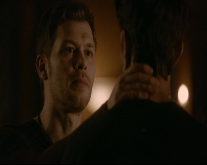 vampirediariesworld-dot-nl_TheOriginals5x13WhenTheSaintsGoMarchingIn01418.jpg