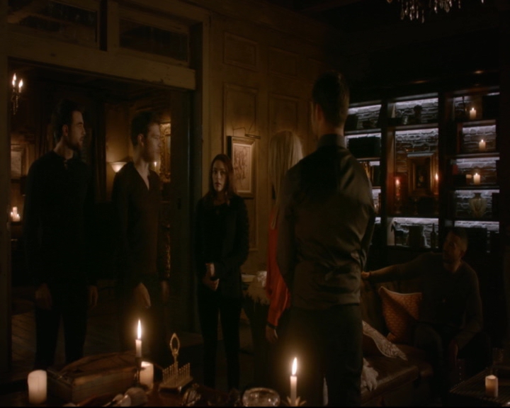 vampirediariesworld-dot-nl_TheOriginals5x13WhenTheSaintsGoMarchingIn01429.jpg