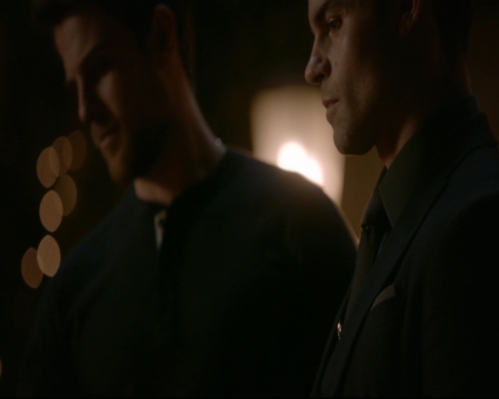 vampirediariesworld-dot-nl_TheOriginals5x13WhenTheSaintsGoMarchingIn01525.jpg