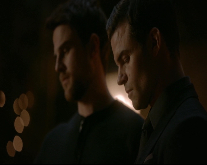 vampirediariesworld-dot-nl_TheOriginals5x13WhenTheSaintsGoMarchingIn01527.jpg