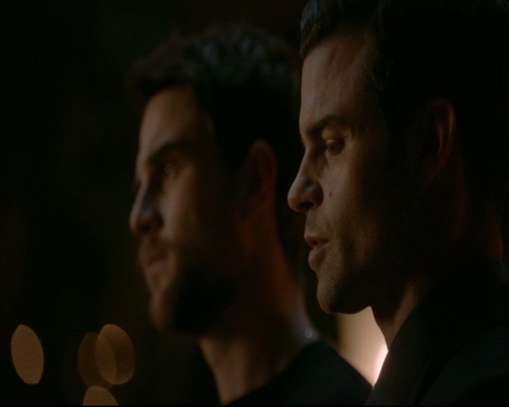 vampirediariesworld-dot-nl_TheOriginals5x13WhenTheSaintsGoMarchingIn01603.jpg