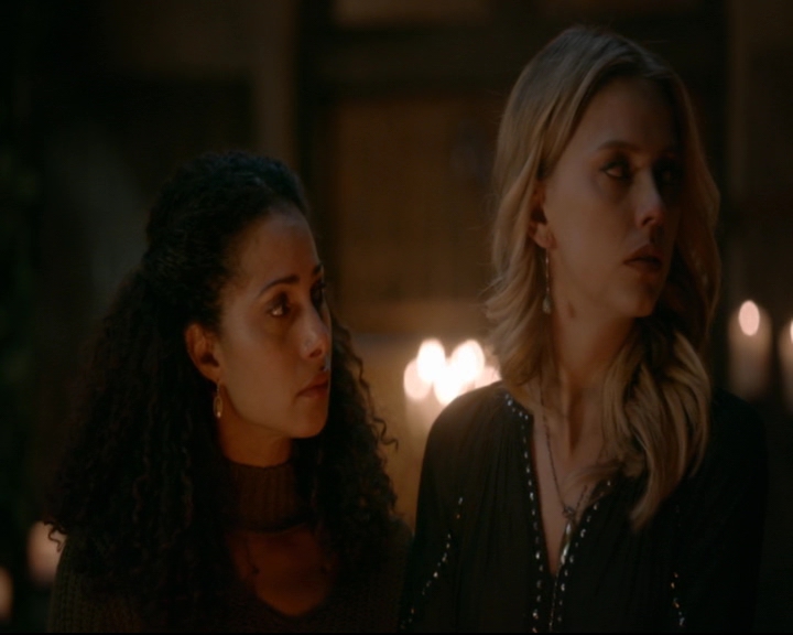 vampirediariesworld-dot-nl_TheOriginals5x13WhenTheSaintsGoMarchingIn01611.jpg