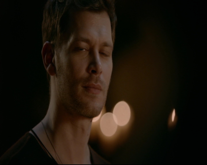 vampirediariesworld-dot-nl_TheOriginals5x13WhenTheSaintsGoMarchingIn01617.jpg