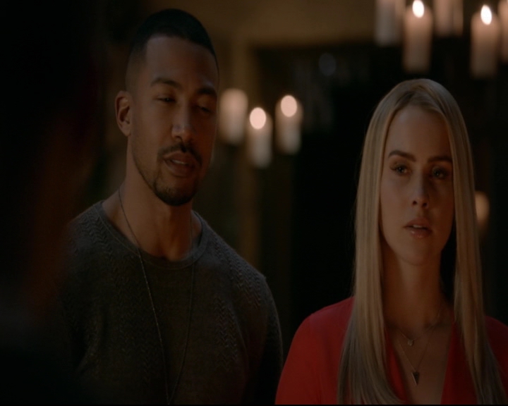 vampirediariesworld-dot-nl_TheOriginals5x13WhenTheSaintsGoMarchingIn01643.jpg