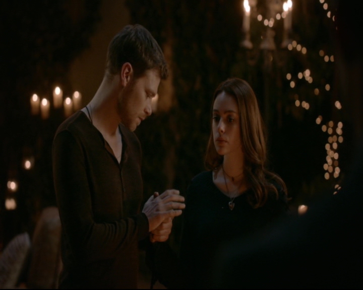 vampirediariesworld-dot-nl_TheOriginals5x13WhenTheSaintsGoMarchingIn01650.jpg