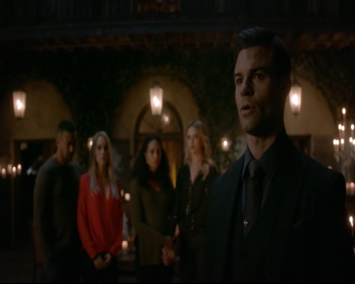 vampirediariesworld-dot-nl_TheOriginals5x13WhenTheSaintsGoMarchingIn01663.jpg