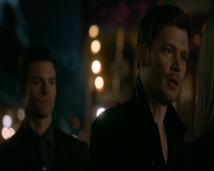 vampirediariesworld-dot-nl_TheOriginals5x13WhenTheSaintsGoMarchingIn01786.jpg