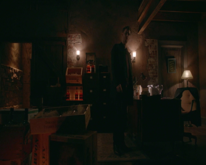 vampirediariesworld-dot-nl_TheOriginals5x01WhereYouLeftYourHeart-deletedscene00033.jpg