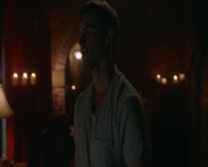 vampirediariesworld-dot-nl_TheOriginals5x03NeMeQuittePas-deletedscene00059.jpg