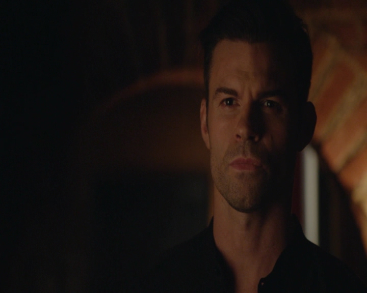 vampirediariesworld-dot-nl_TheOriginals5x05DontItJustBreakYourHeart-deletedscenes00034.jpg