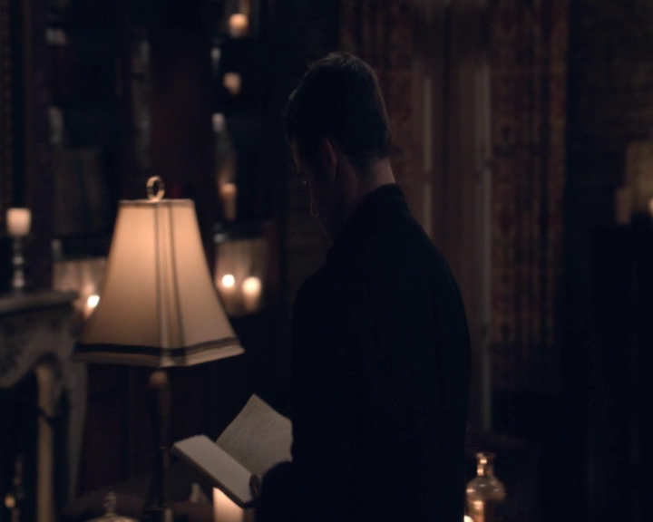 vampirediariesworld-dot-nl_TheOriginals5x08TheKindnessOfStrangers-deletedscene00006.jpg