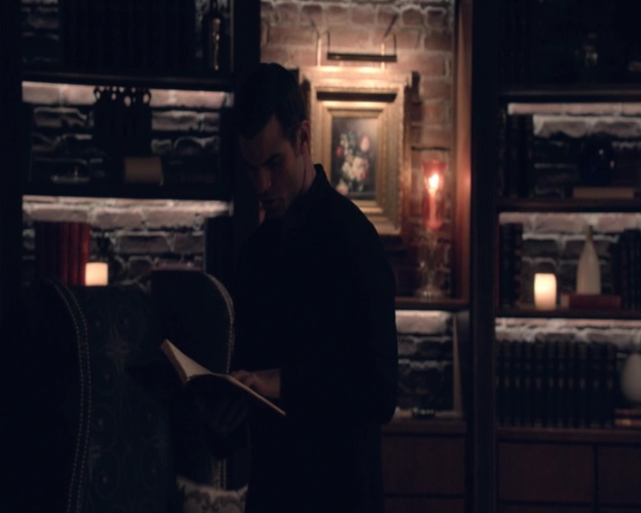 vampirediariesworld-dot-nl_TheOriginals5x08TheKindnessOfStrangers-deletedscene00010.jpg