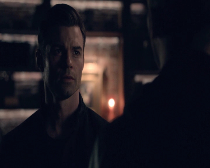 vampirediariesworld-dot-nl_TheOriginals5x08TheKindnessOfStrangers-deletedscene00019.jpg