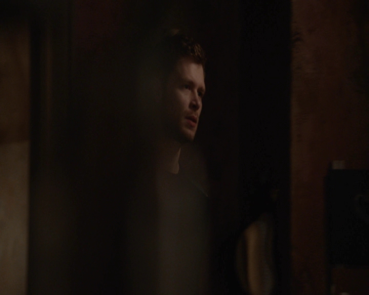 vampirediariesworld-dot-nl_TheOriginals5x11TilTheDayIDie-deletedscene00010.jpg