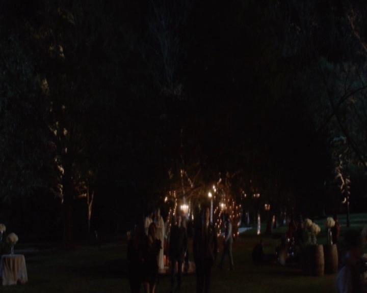 vampirediariesworld-dot-nl_TheOriginals5x11TilTheDayIDie-deletedscene00030.jpg