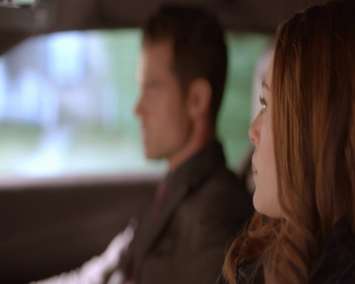 vampirediariesworld-dot-nl_TheOriginals5x12TheTaleOfTwoWolves-deletedscene00098.jpg