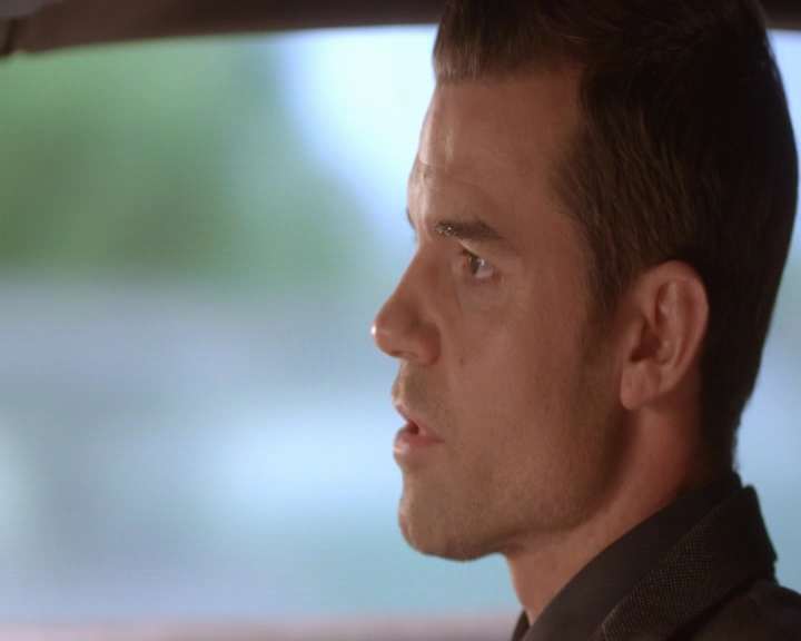 vampirediariesworld-dot-nl_TheOriginals5x12TheTaleOfTwoWolves-deletedscene00111.jpg
