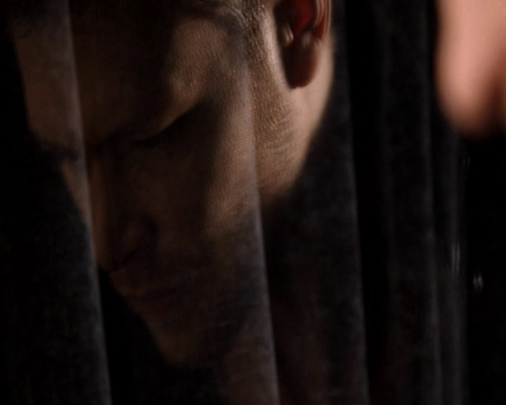 vampirediariesworld-dot-nl_TheOriginals5x13WhenTheSaintsGoMarchingIn-deletedscene00093.jpg