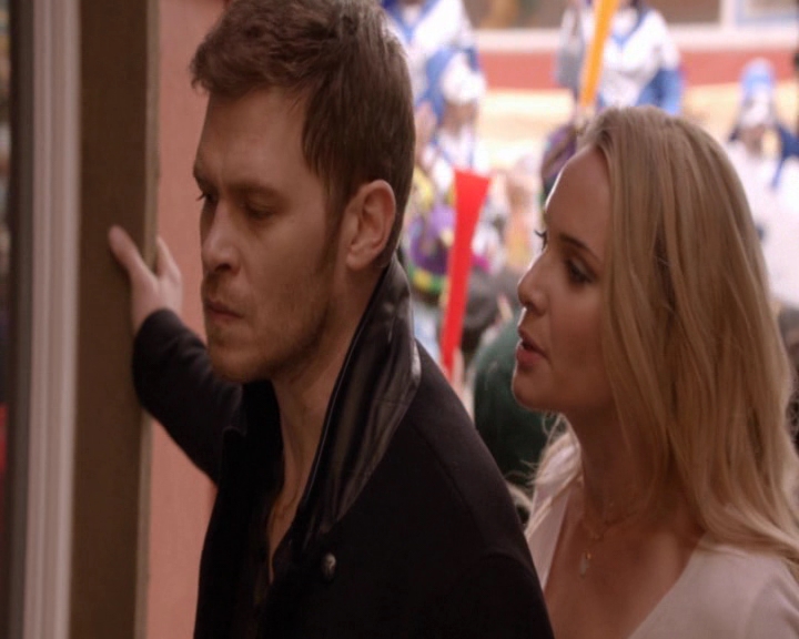 vampirediariesworld-dot-nl_TheOriginals5x13WhenTheSaintsGoMarchingIn-deletedscene00095.jpg